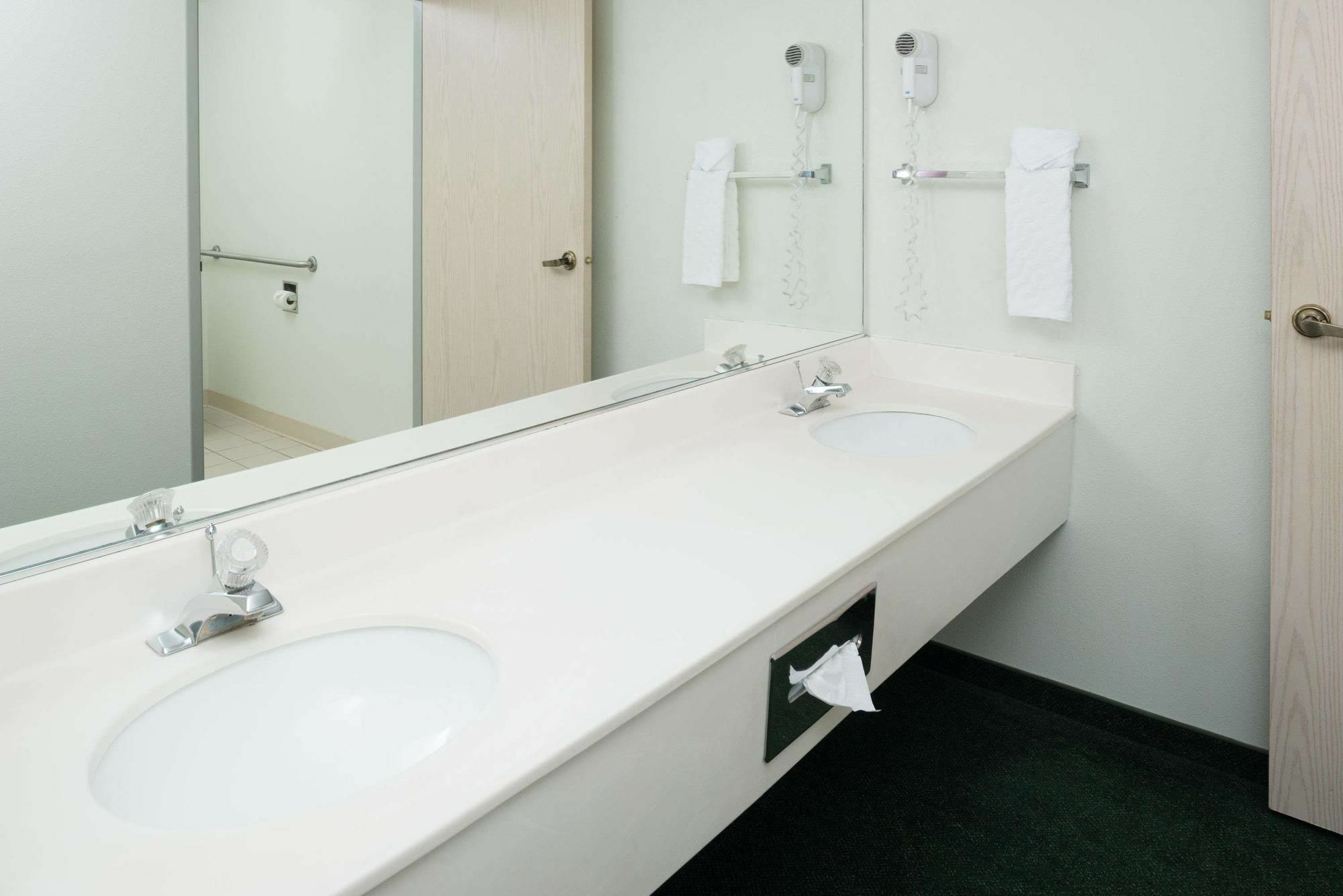 Baymont By Wyndham Coeur D Alene Hotel Coeur d'Alene
